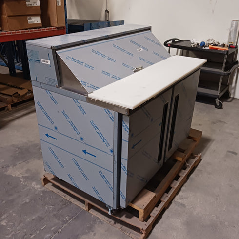 Traulsen CLPT-4812-SD-LR Centerline Double Door Sandwich and Salad Prep Table 48" Refrigerator, SCRATCH & DENT FINAL SALE