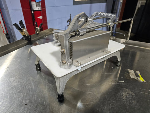 Vollrath | Redco coupe tomate Pro, coupe droite 1/4", 11 lames, ÉGRATIGNURE & BOSSÉ VENTE FINALE