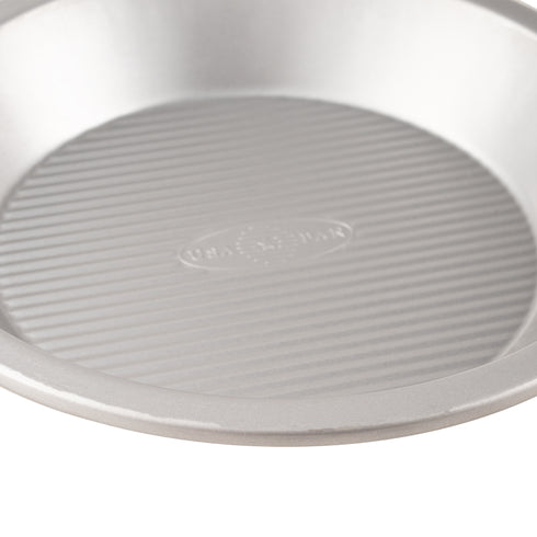 Chicago Metallic Heavy Duty Deep Dish Pie Plate, 9" x 1.5", Glazed Aluminized Steel