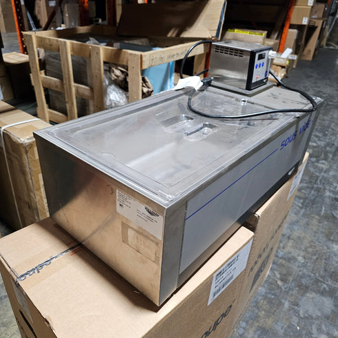 Vollrath 40861 Sous Vide Immersion Circulator Head, Bath & Cover, 120V, SCRATCH & DENT FINAL SALE