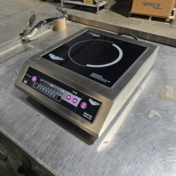 Vollrath 6951020 Commercial Series Countertop Induction Range, 120V, SCRATCH & DENT FINAL SALE