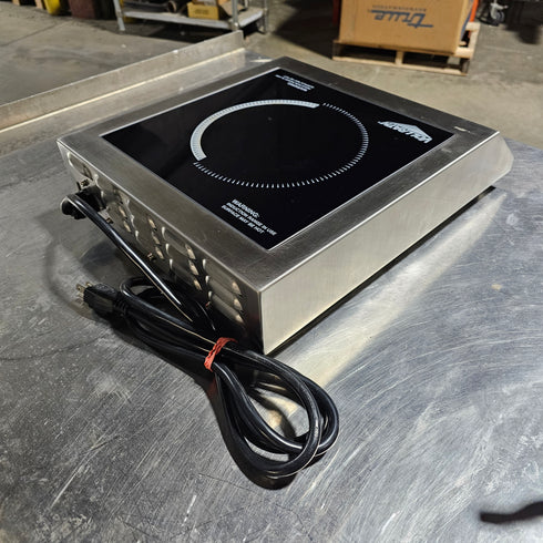 Vollrath 6951020 Commercial Series Countertop Induction Range, 120V, SCRATCH & DENT FINAL SALE