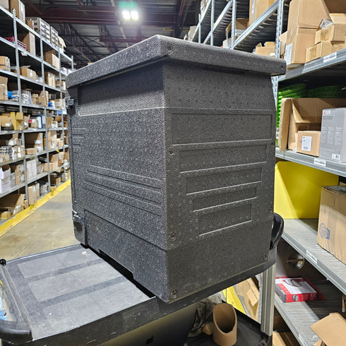 Cambro Cam GoBox Insulated Front-Loading Food Pan Carrier, 6 Pan Capacity, Black, SCRATCH & DENT FINAL SALE