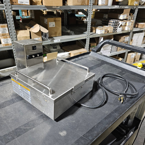 BUNN 1SH Single Soft Heat Portable Server Docking Stand, Stainless Steel, SCRATCH & DENT FINAL SALE