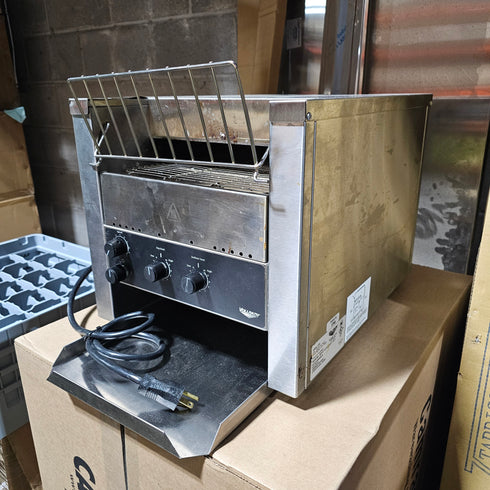 Vollrath CT4-208800 JT2 Conveyor Toaster 2800W, 208V, Unit 1, SCRATCH & DENT FINAL SALE