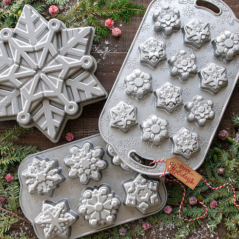 Nordic Ware Frozen Snowflake Cakelet Pan, 6 Cavities, Cast Aluminum, Sparkling Silver Finish, FINAL SALE