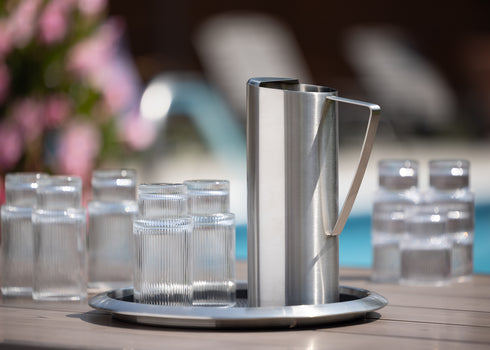 Idées de services | Pichet mince avec protection contre la glace, 1,9 L, acier inoxydable