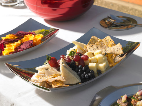 Vollrath Double Wall Curved Platter, Polished Stainless Steel