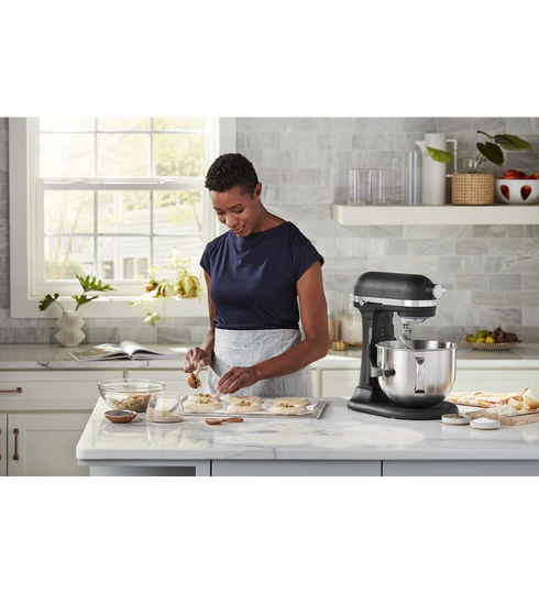 Kitchenaid KSM70SNDX Deluxe 7 Quart Bowl Lift Stand Mixer