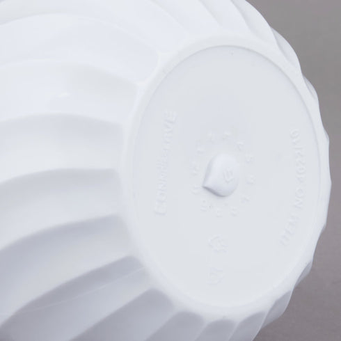 Vollrath SwirlServe Tilt & Pour Beverage Server, White